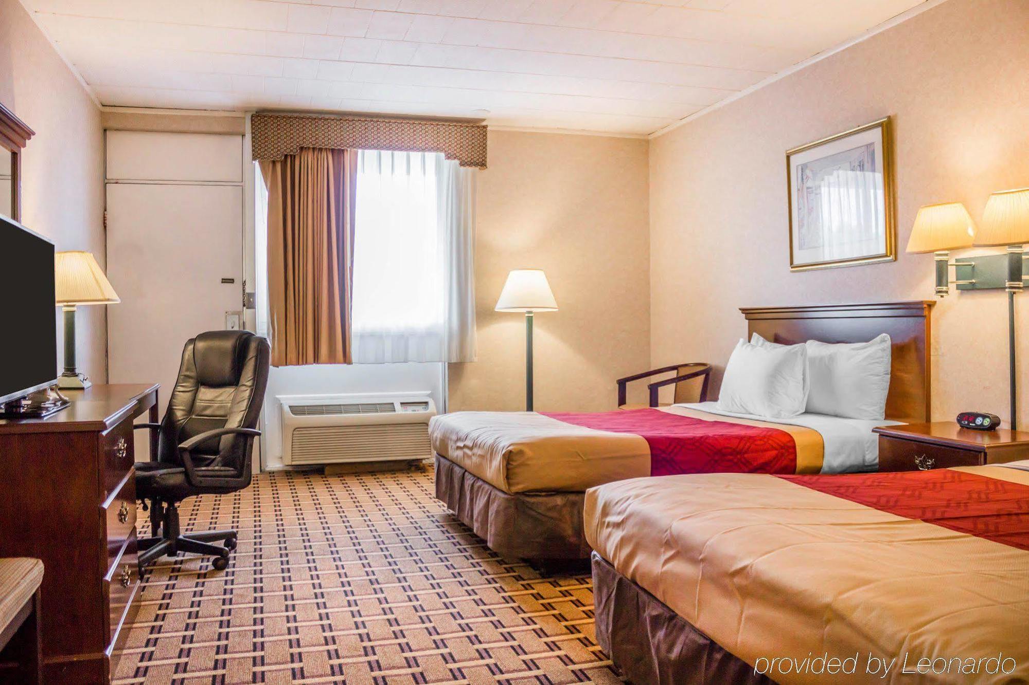 Rodeway Inn Mystic Extérieur photo