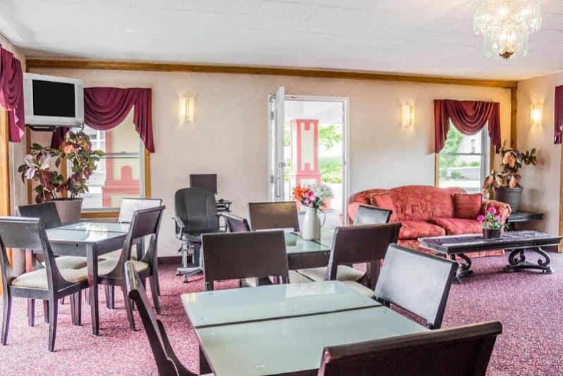 Rodeway Inn Mystic Extérieur photo